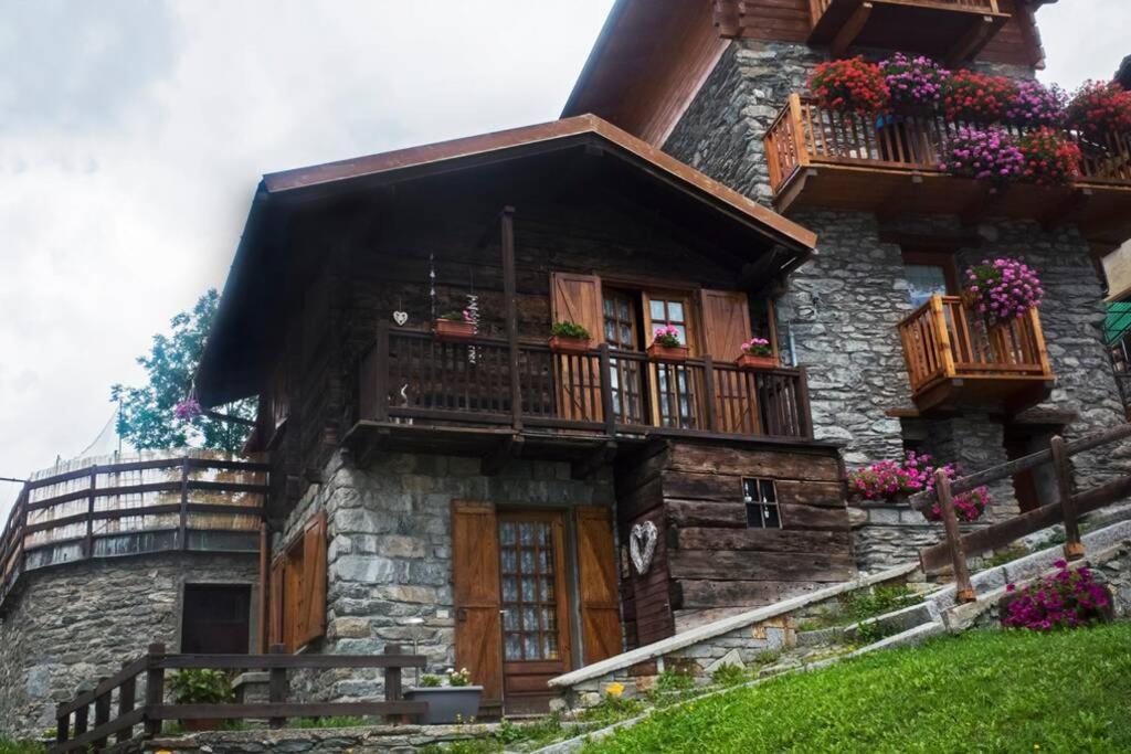 Chalet Indipendente In Centro A ヴァルトゥルナンシュ エクステリア 写真