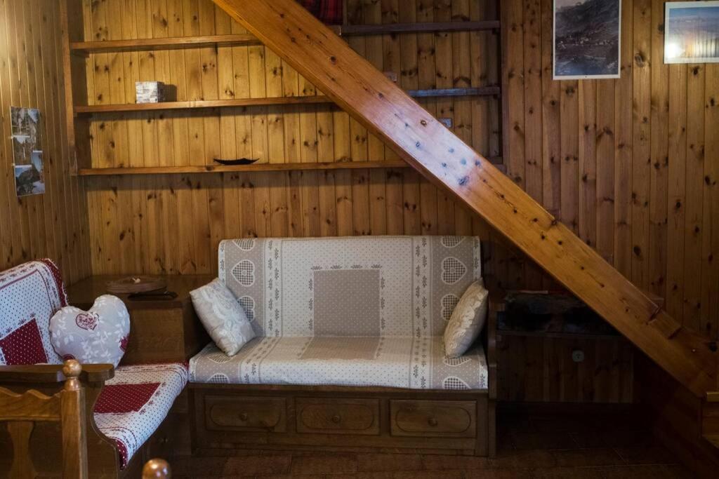 Chalet Indipendente In Centro A ヴァルトゥルナンシュ エクステリア 写真
