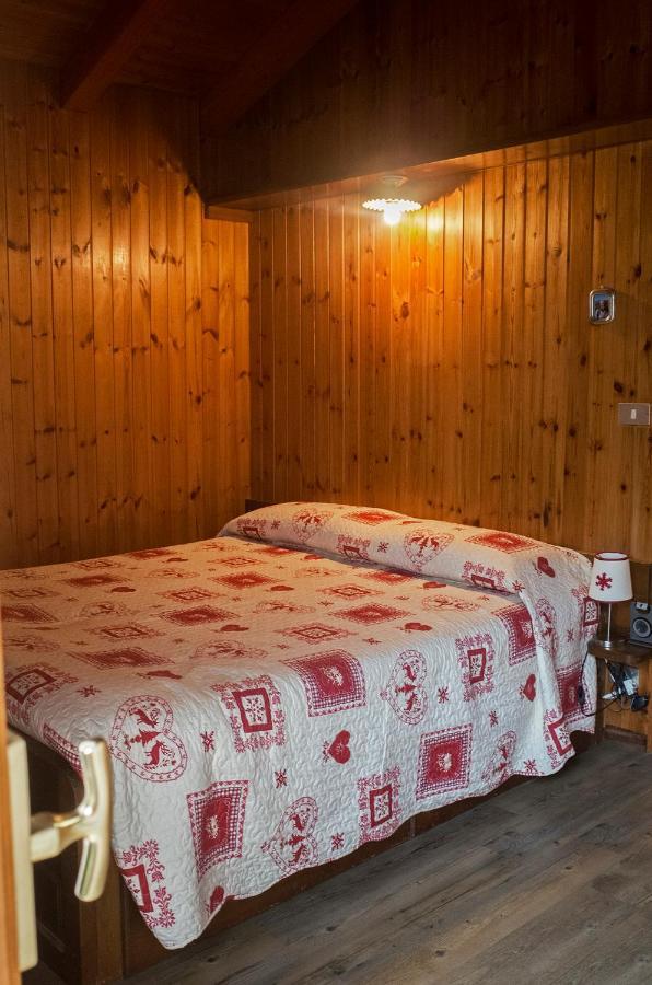 Chalet Indipendente In Centro A ヴァルトゥルナンシュ エクステリア 写真